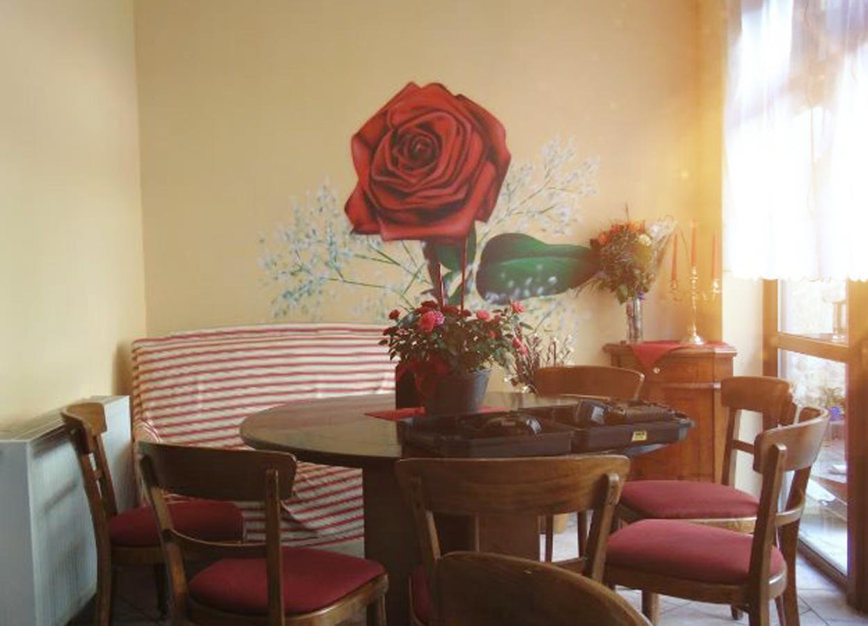 Gasthaus & Pension "Zur Rose" Weimar  Eksteriør billede